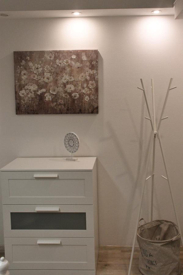Apartment Anna - Free Pickup From Or Dropoff To Zagreb Airport At Any Time, Please Give Three Days Advance Notice - Long-Term Parking With Airport Transport Possibility Velika Gorica Exterior photo
