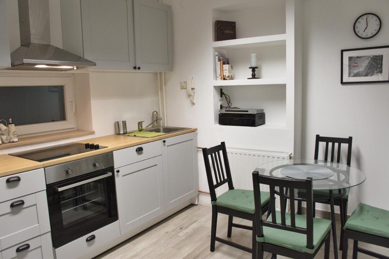 Apartment Anna - Free Pickup From Or Dropoff To Zagreb Airport At Any Time, Please Give Three Days Advance Notice - Long-Term Parking With Airport Transport Possibility Velika Gorica Exterior photo